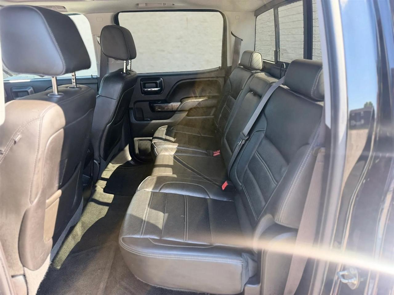 GMC Sierra 1500 4WD Crew Cab 143.5" Denali 2014
