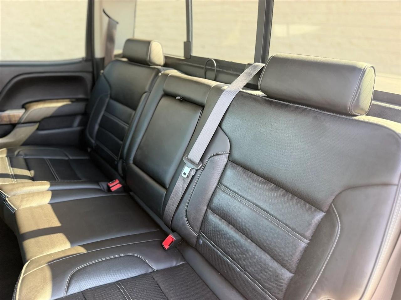 GMC Sierra 1500 4WD Crew Cab 143.5" Denali 2014