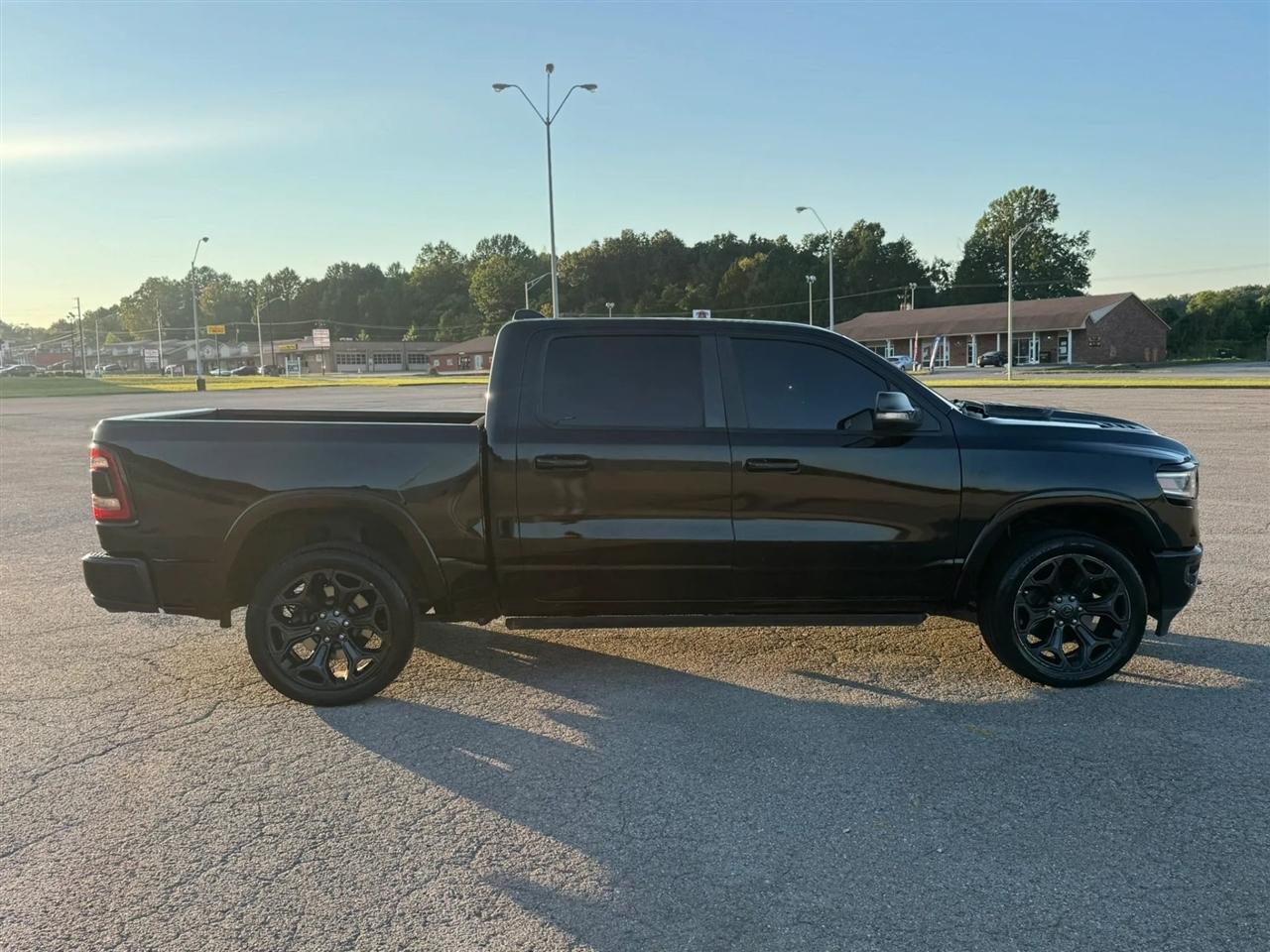 RAM 1500 Limited 4x2 Crew Cab 5'7" Box 2020