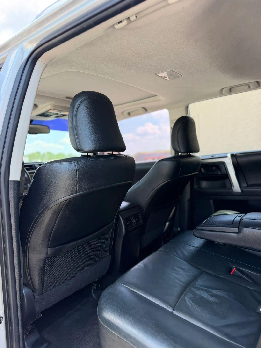 Toyota 4Runner 4WD 4dr V6 Limited (Natl) 2010