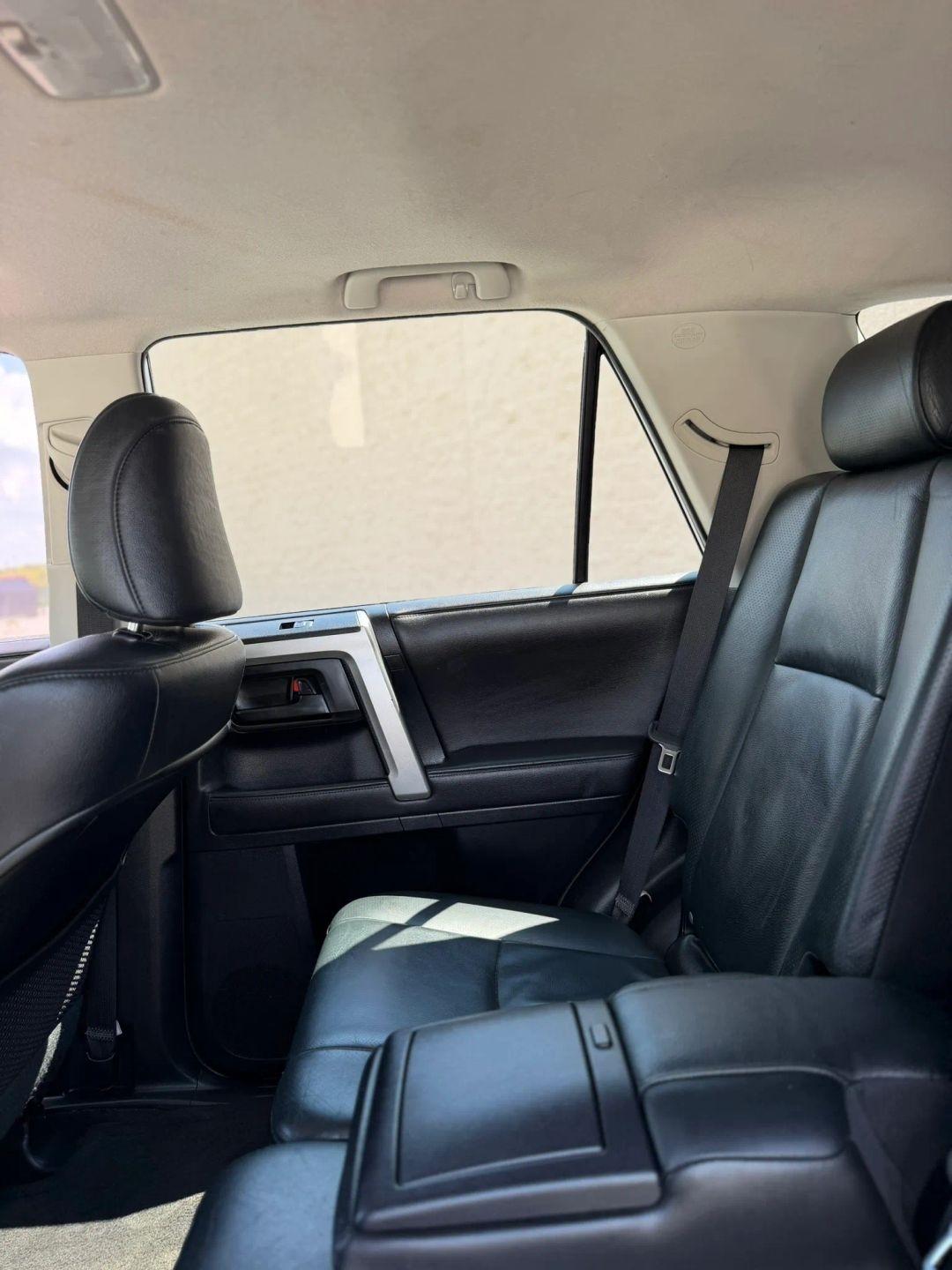 Toyota 4Runner 4WD 4dr V6 Limited (Natl) 2010