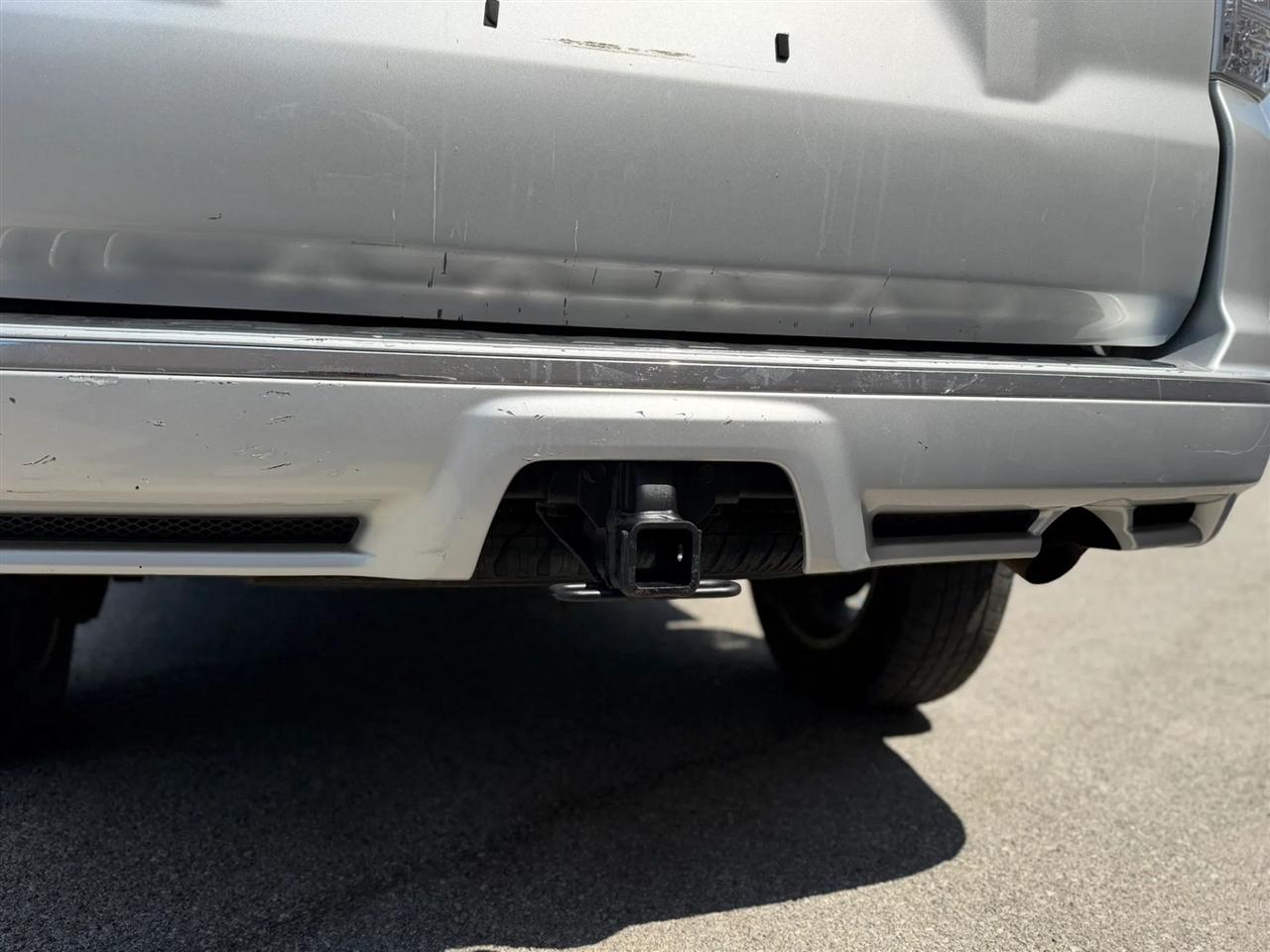 Toyota 4Runner 4WD 4dr V6 Limited (Natl) 2010