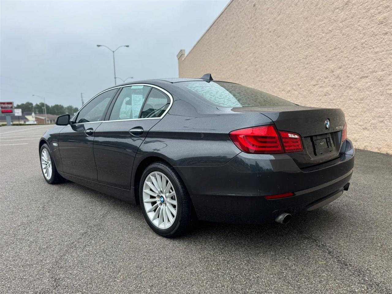 BMW 5 Series 4dr Sdn 535i RWD 2013