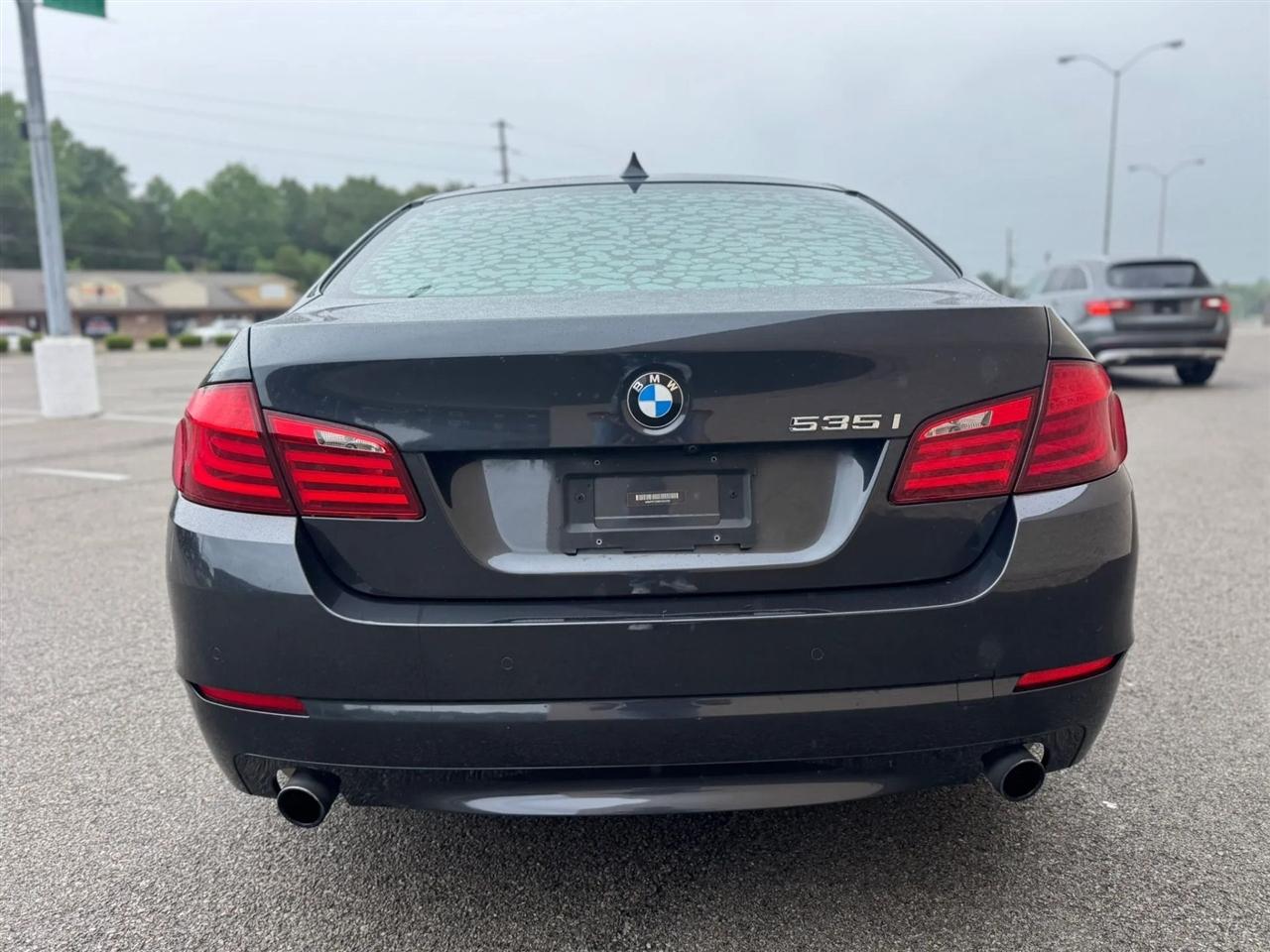 BMW 5 Series 4dr Sdn 535i RWD 2013