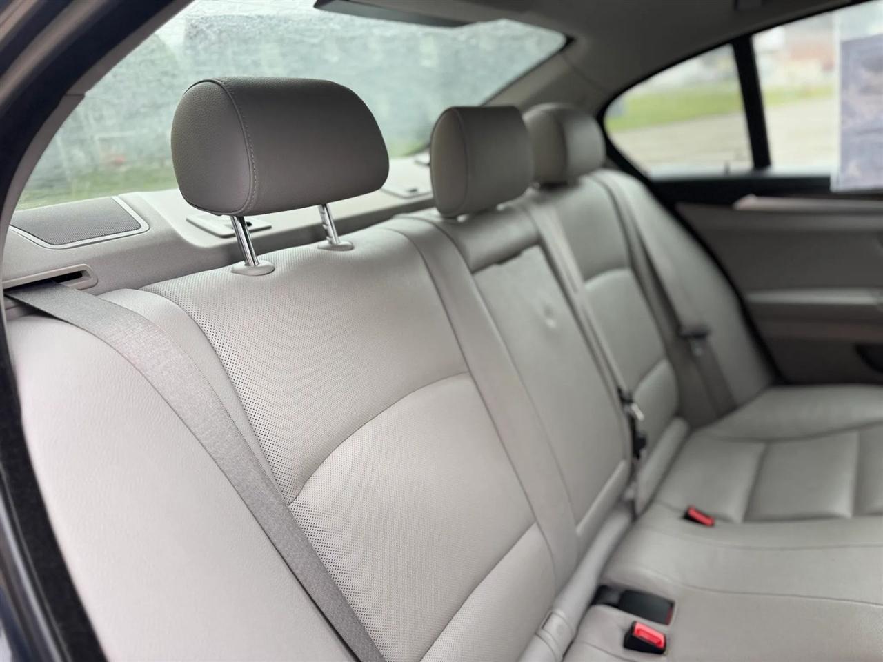 BMW 5 Series 4dr Sdn 535i RWD 2013
