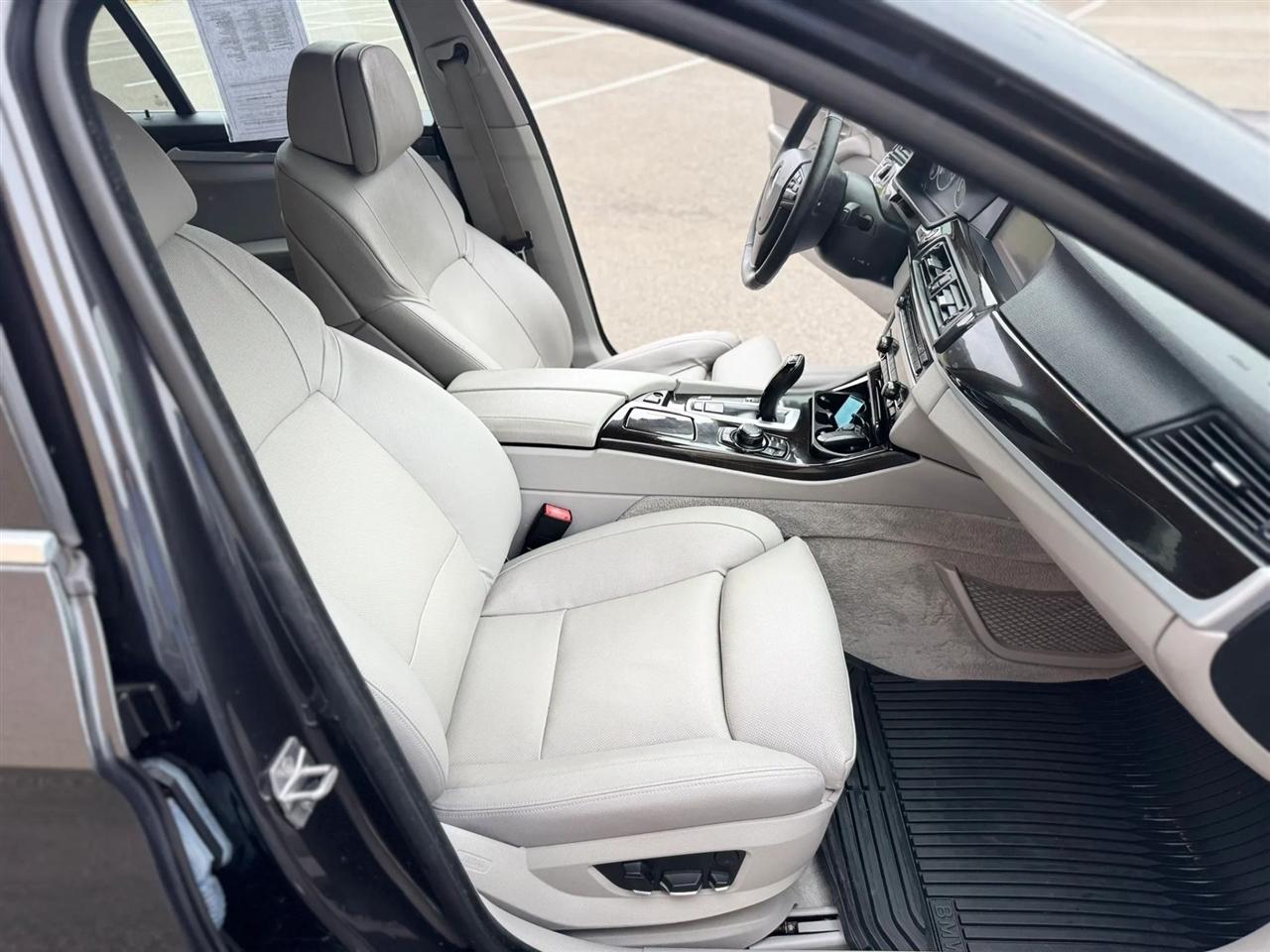 BMW 5 Series 4dr Sdn 535i RWD 2013