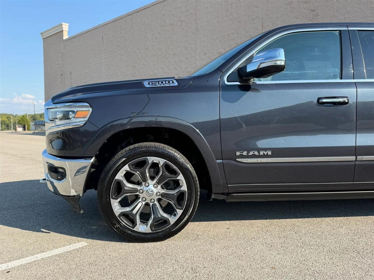 RAM 1500 Limited 4x4 Crew Cab 5'7" Box 2019