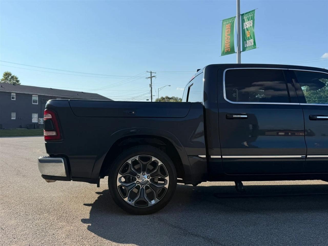 RAM 1500 Limited 4x4 Crew Cab 5'7" Box 2019