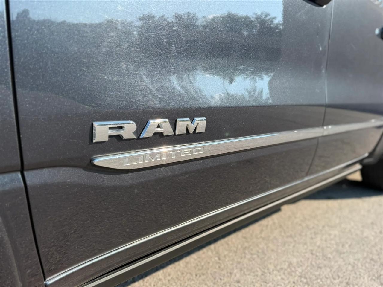 RAM 1500 Limited 4x4 Crew Cab 5'7" Box 2019