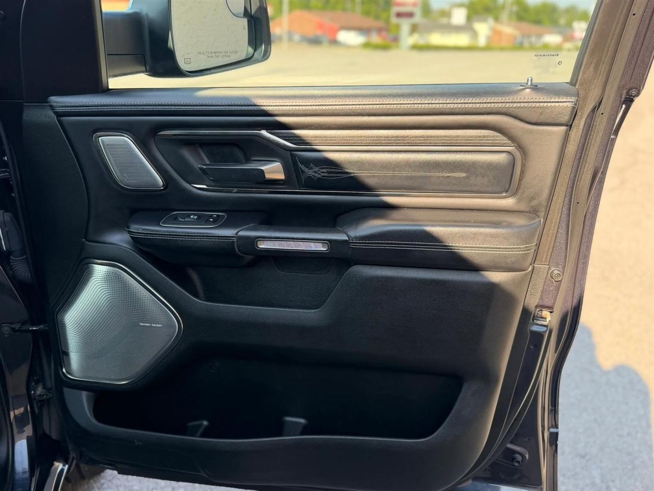 RAM 1500 Limited 4x4 Crew Cab 5'7" Box 2019