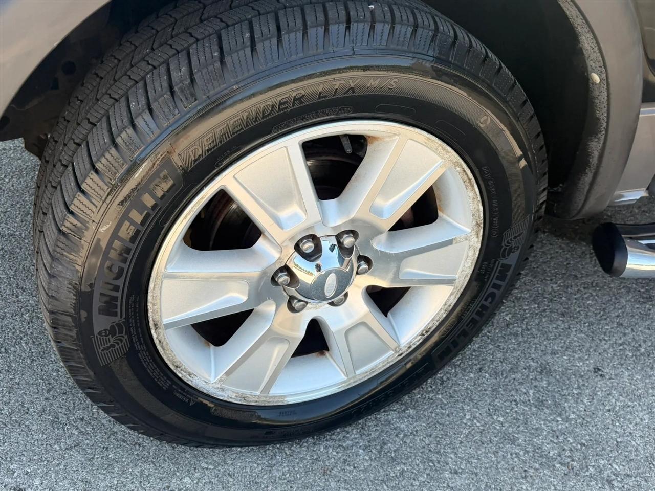 Ford F-150 4WD SuperCrew 145" Platinum 2009