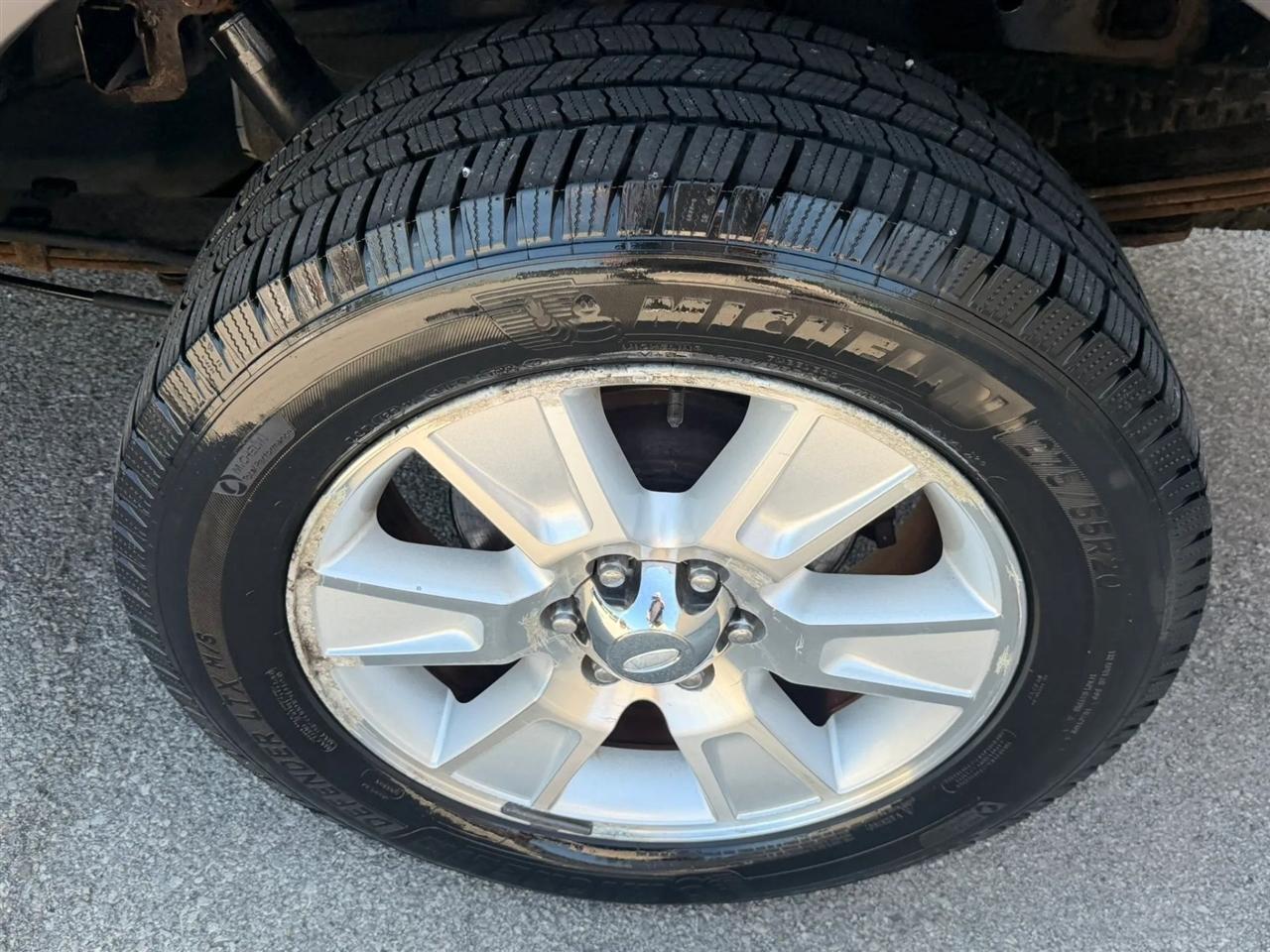 Ford F-150 4WD SuperCrew 145" Platinum 2009