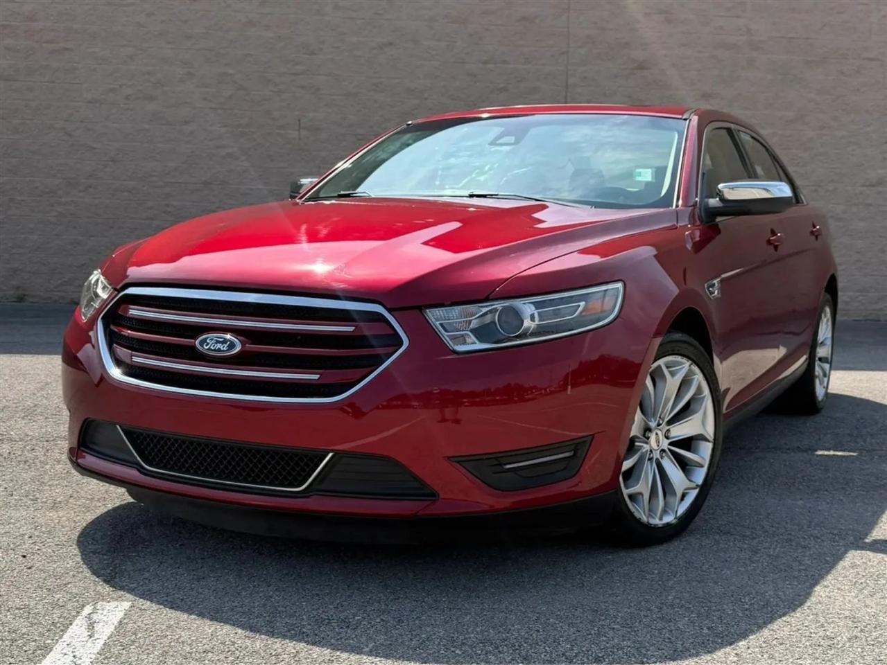 Ford Taurus Limited FWD 2019