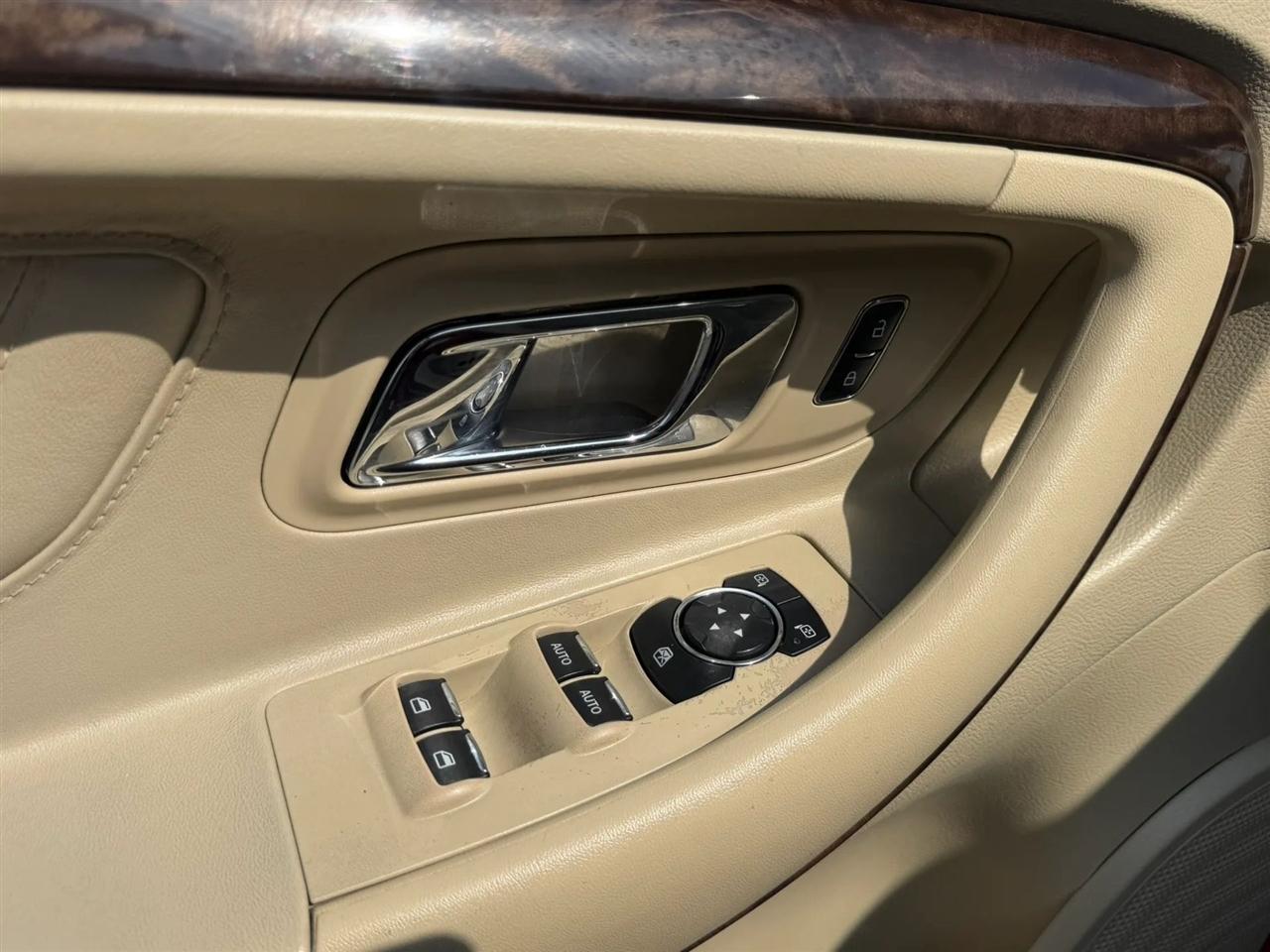 Ford Taurus Limited FWD 2019