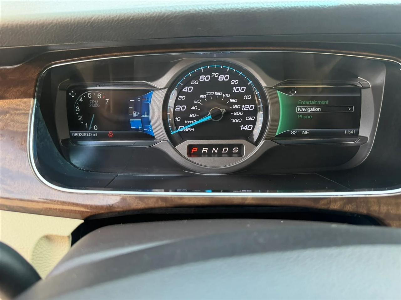 Ford Taurus Limited FWD 2019