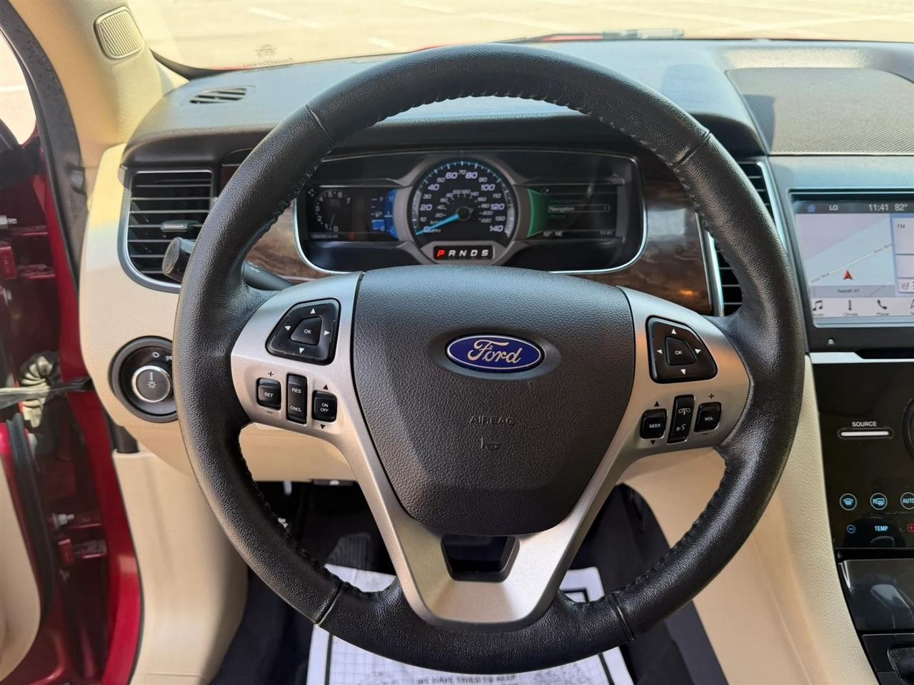Ford Taurus Limited FWD 2019