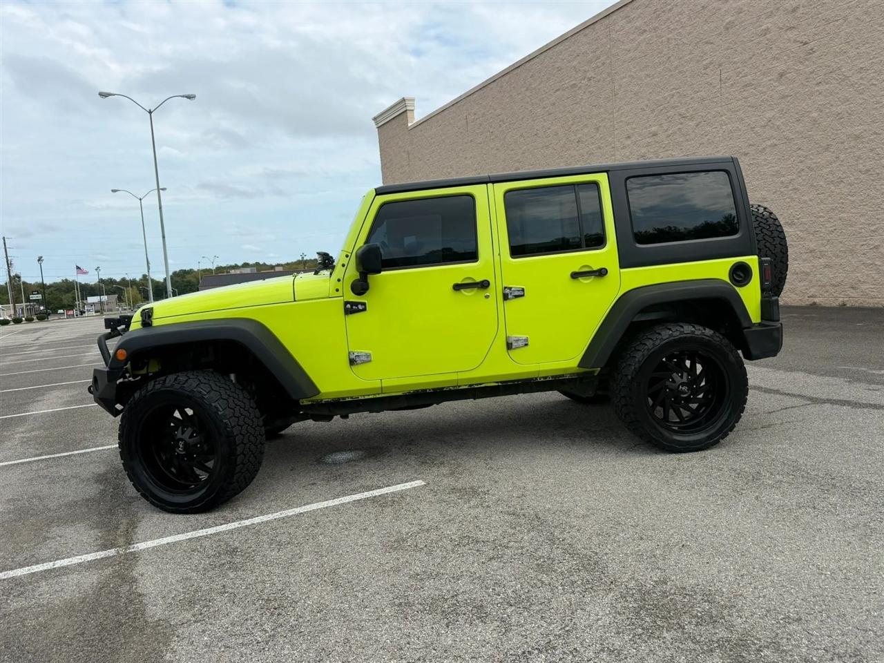 Jeep Wrangler Unlimited 4WD 4dr Sport 2016