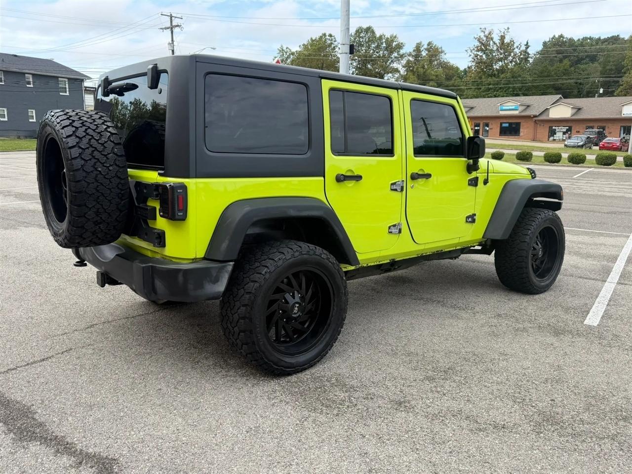 Jeep Wrangler Unlimited 4WD 4dr Sport 2016
