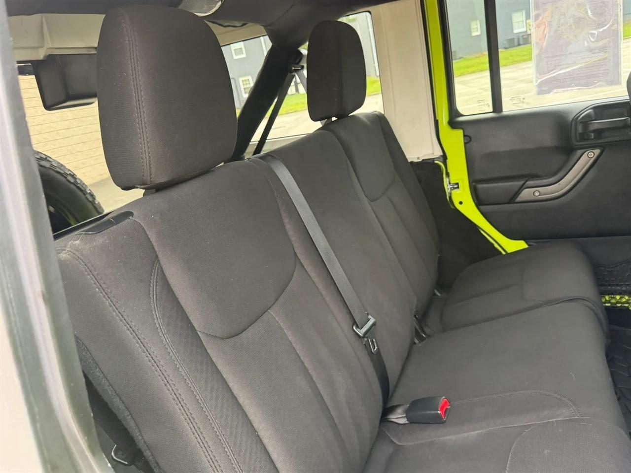 Jeep Wrangler Unlimited 4WD 4dr Sport 2016