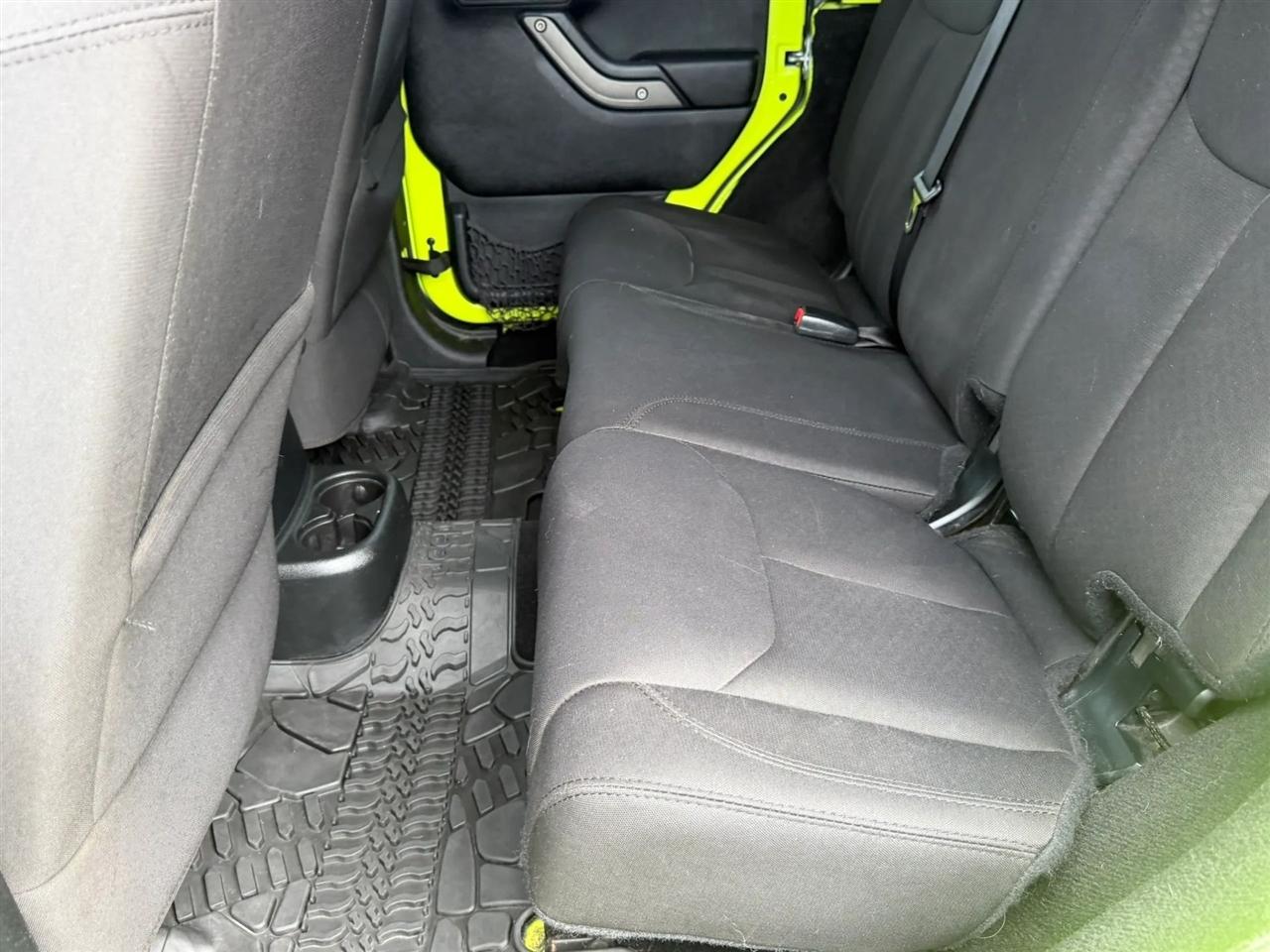 Jeep Wrangler Unlimited 4WD 4dr Sport 2016