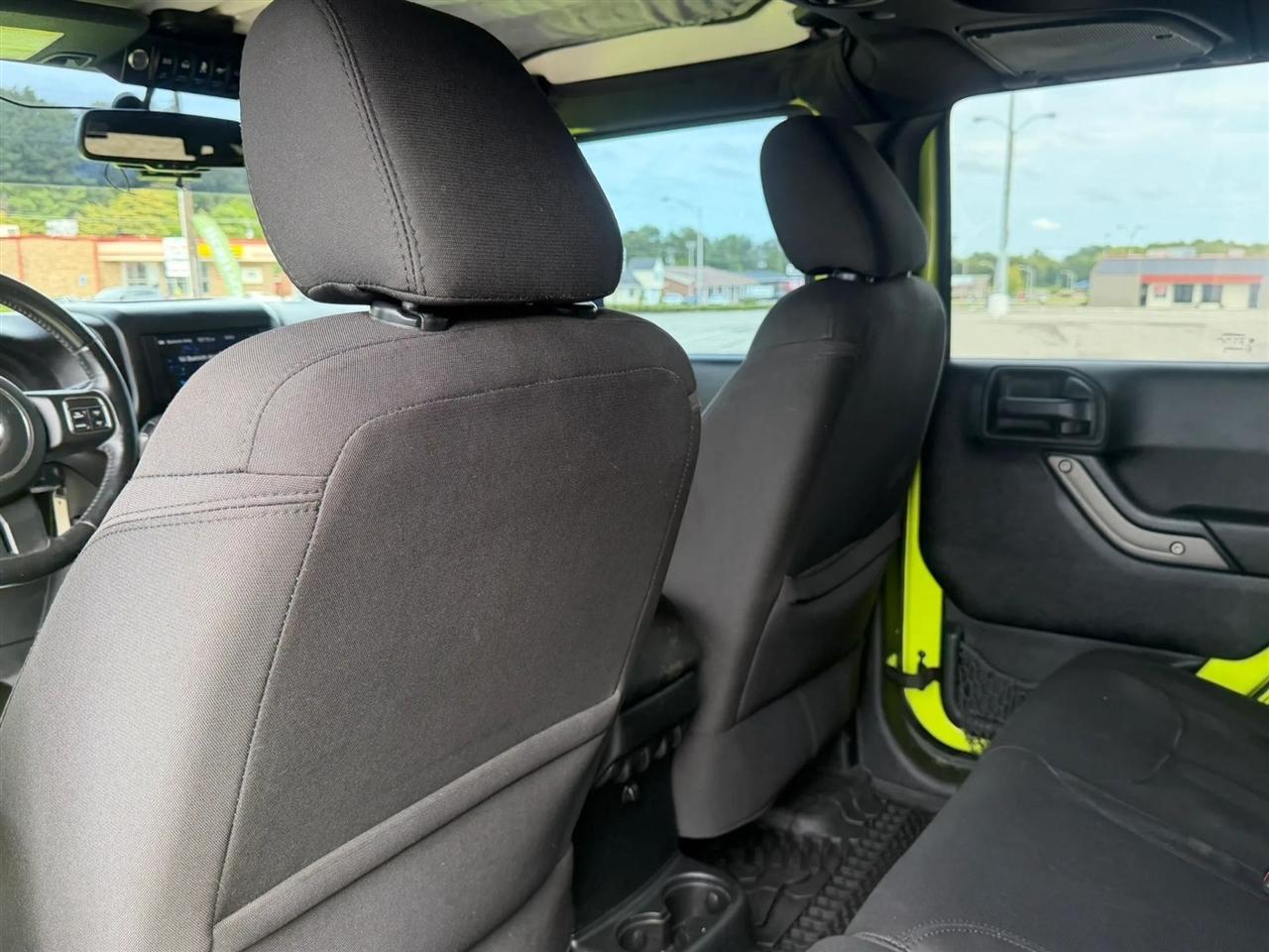 Jeep Wrangler Unlimited 4WD 4dr Sport 2016
