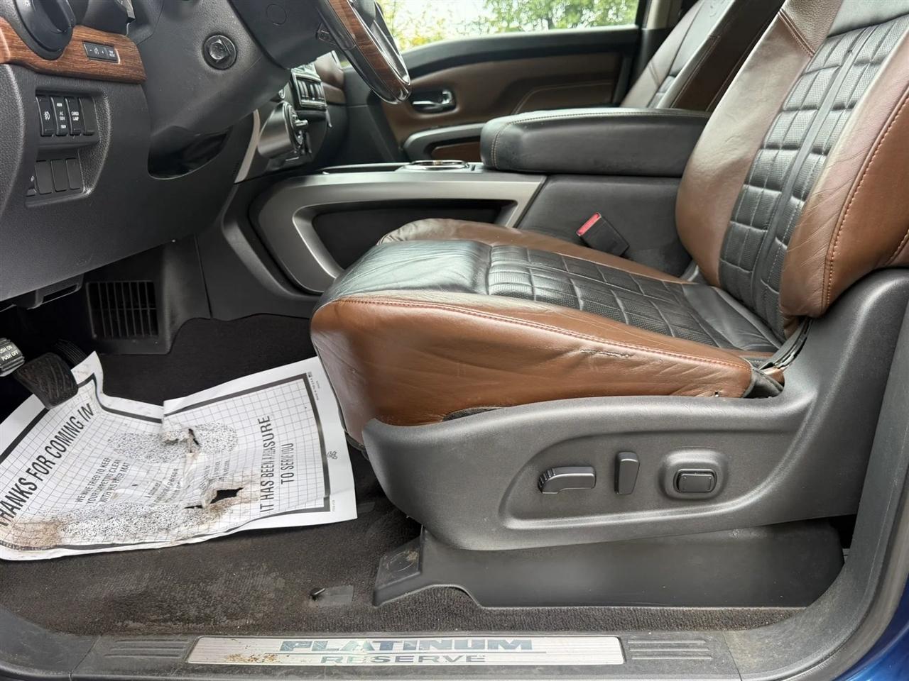 Nissan Titan 4x4 Crew Cab Platinum Reserve 2017