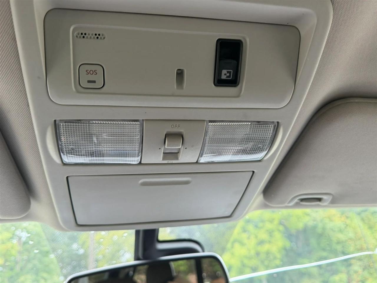 Nissan Titan 4x4 Crew Cab Platinum Reserve 2017