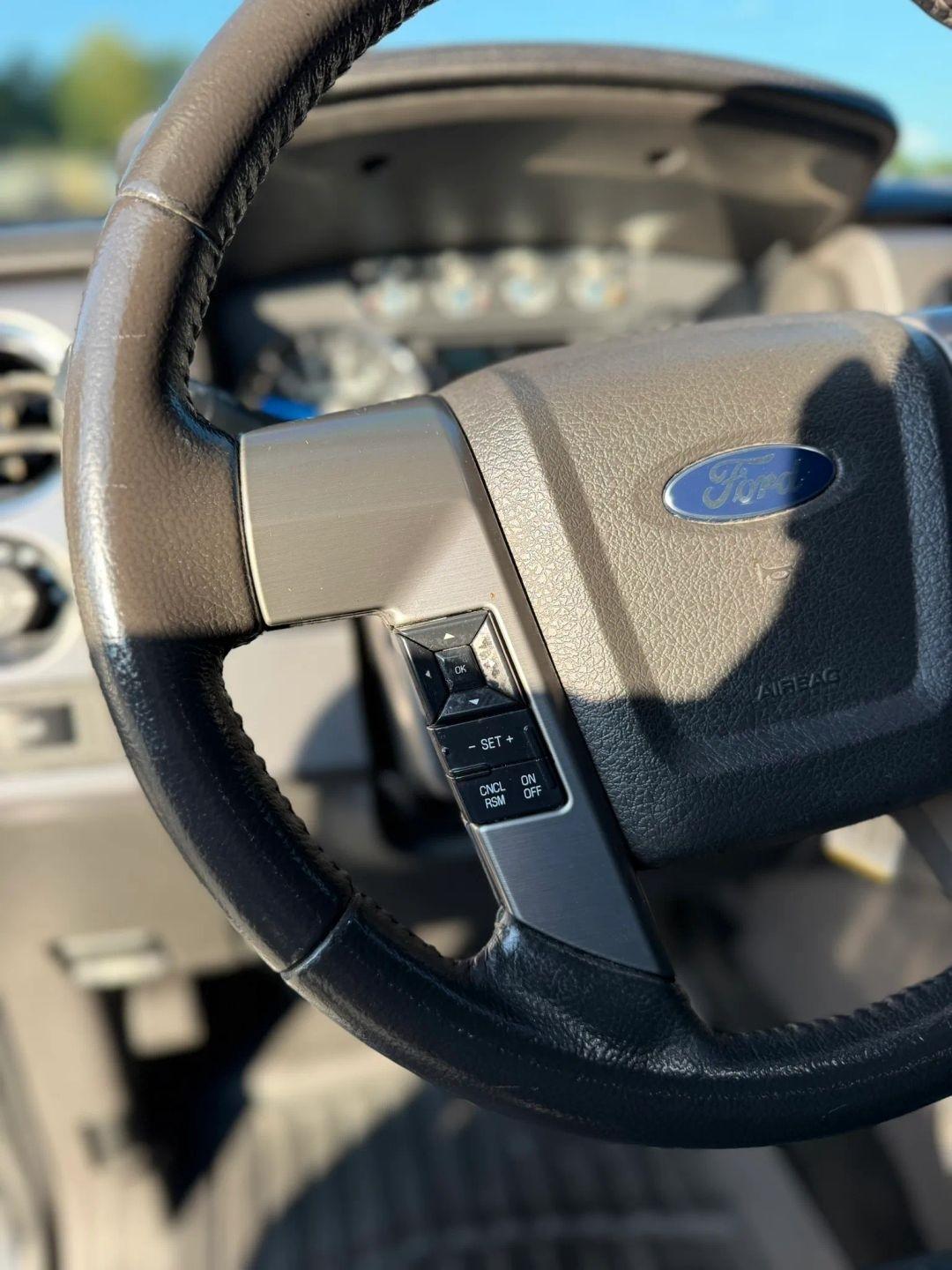 Ford F-150 4WD SuperCrew 145" King Ranch 2014
