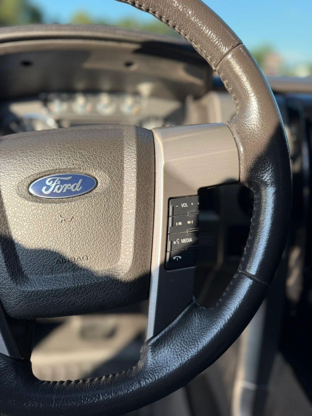 Ford F-150 4WD SuperCrew 145" King Ranch 2014