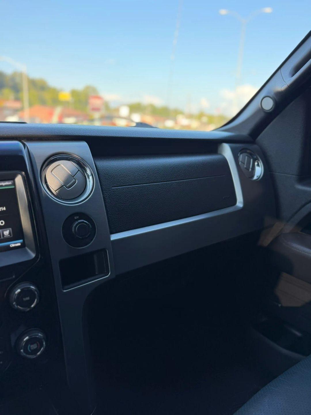 Ford F-150 4WD SuperCrew 145" King Ranch 2014