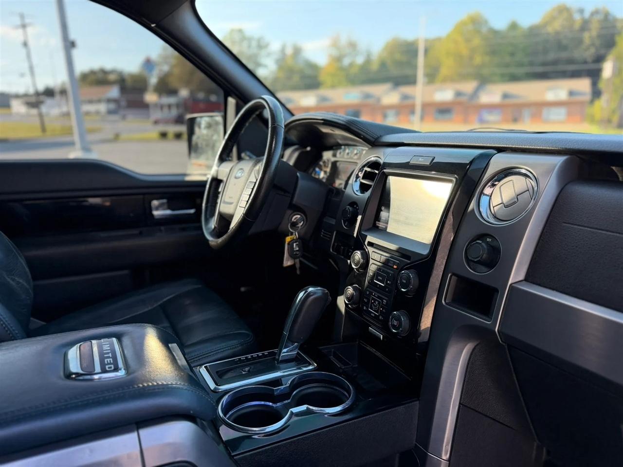 Ford F-150 4WD SuperCrew 145" King Ranch 2014