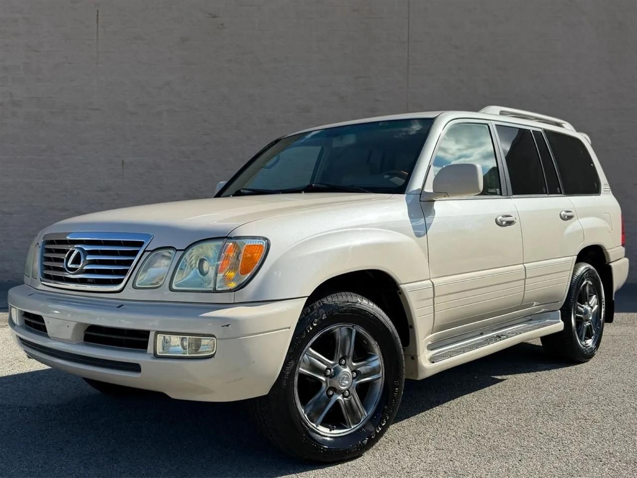 Lexus LX 470 4dr SUV 2006