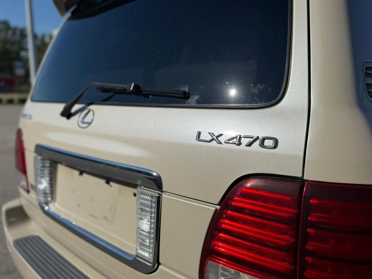 Lexus LX 470 4dr SUV 2006