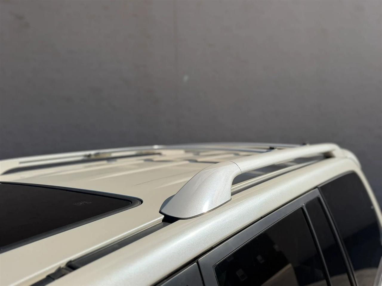 Lexus LX 470 4dr SUV 2006