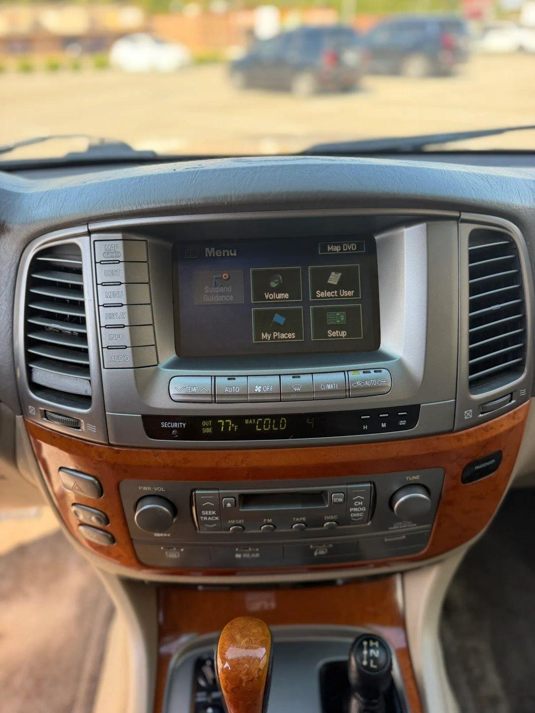 Lexus LX 470 4dr SUV 2006