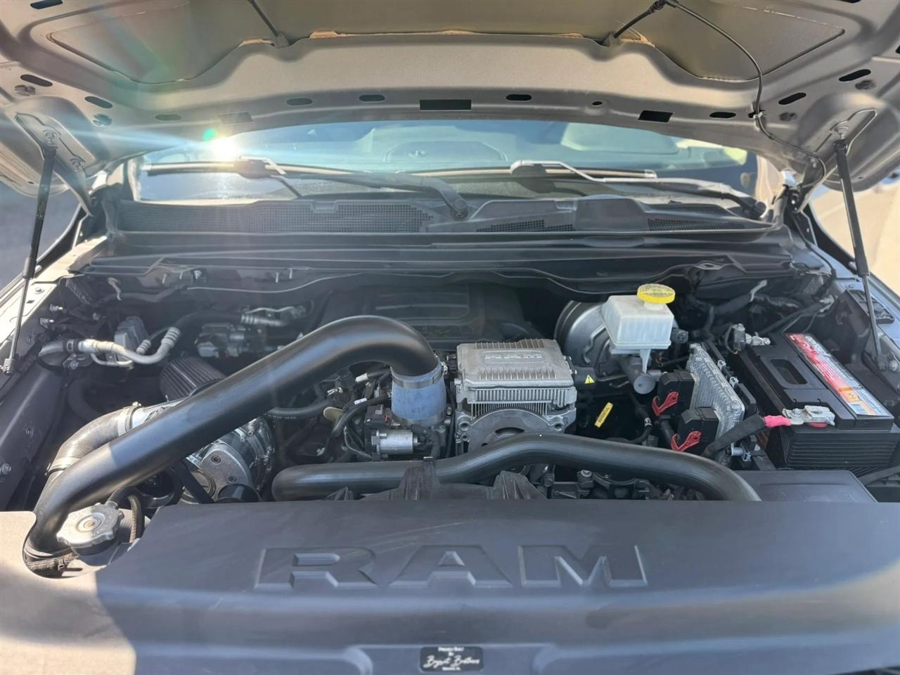 RAM 1500 Laramie 4x2 Crew Cab 5'7" Box 2021