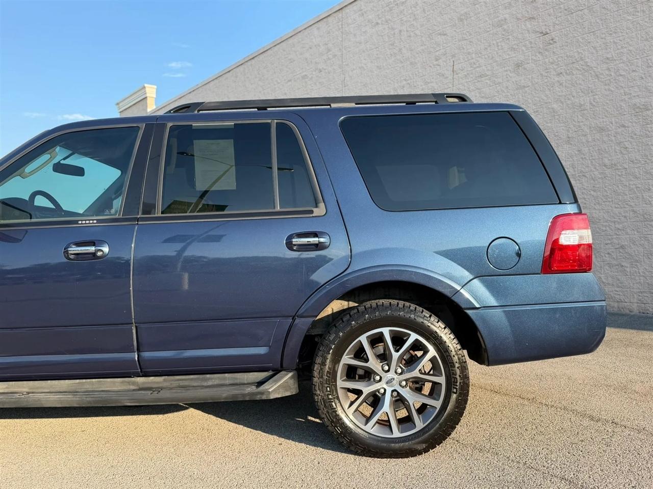 Ford Expedition 2WD 4dr King Ranch 2015