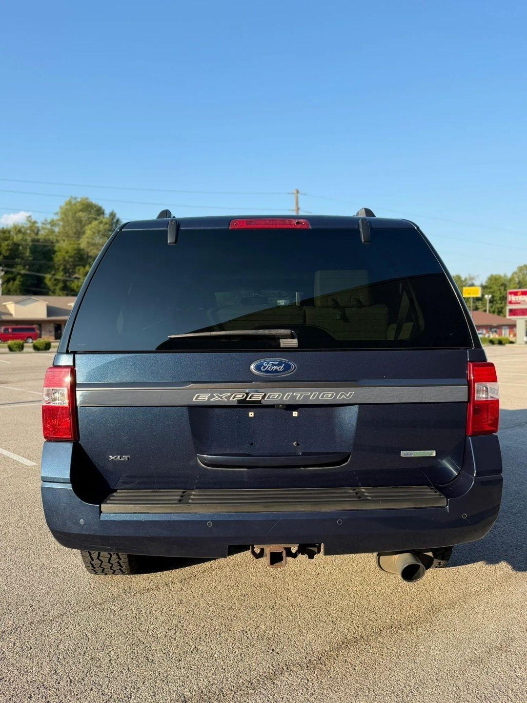 Ford Expedition 2WD 4dr King Ranch 2015