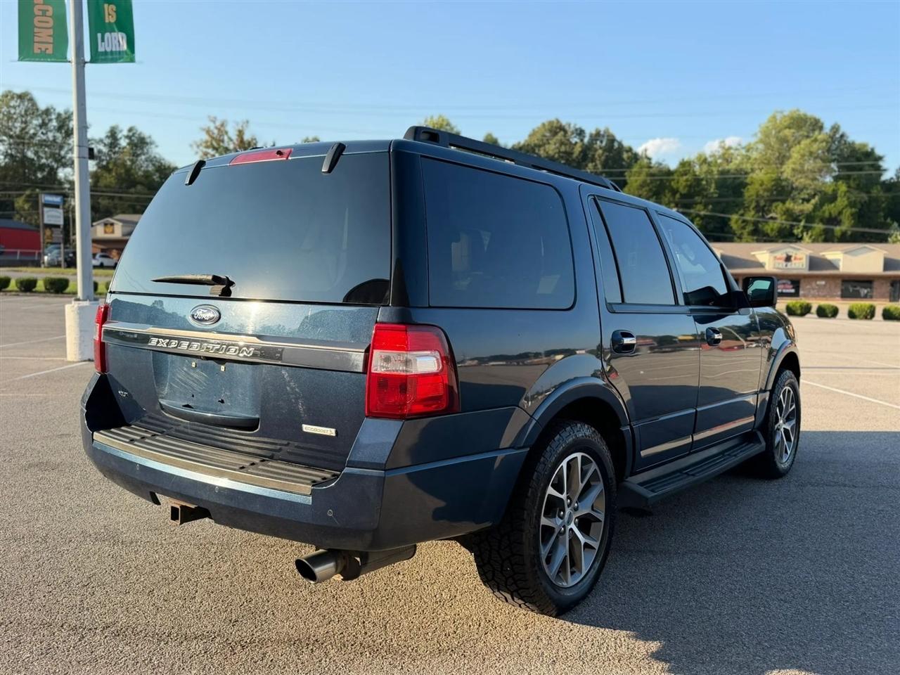 Ford Expedition 2WD 4dr King Ranch 2015