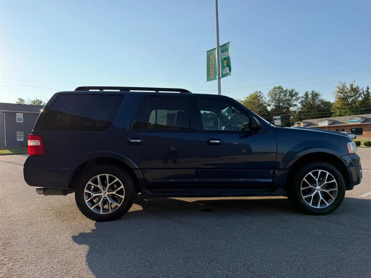 Ford Expedition 2WD 4dr King Ranch 2015