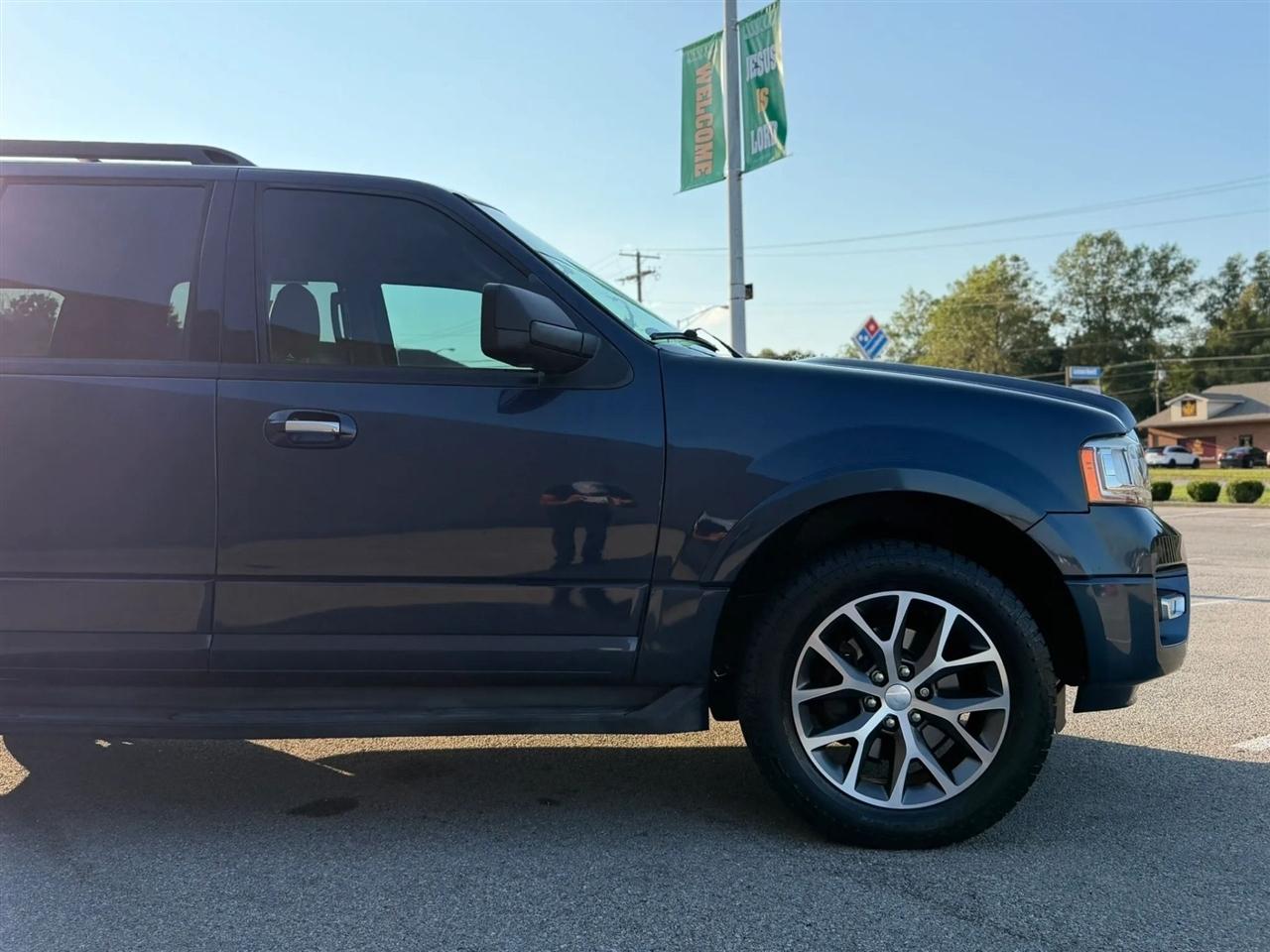 Ford Expedition 2WD 4dr King Ranch 2015