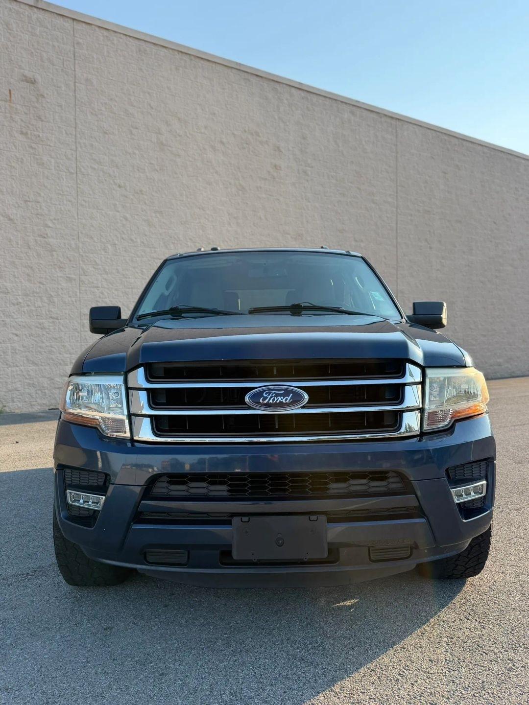 Ford Expedition 2WD 4dr King Ranch 2015