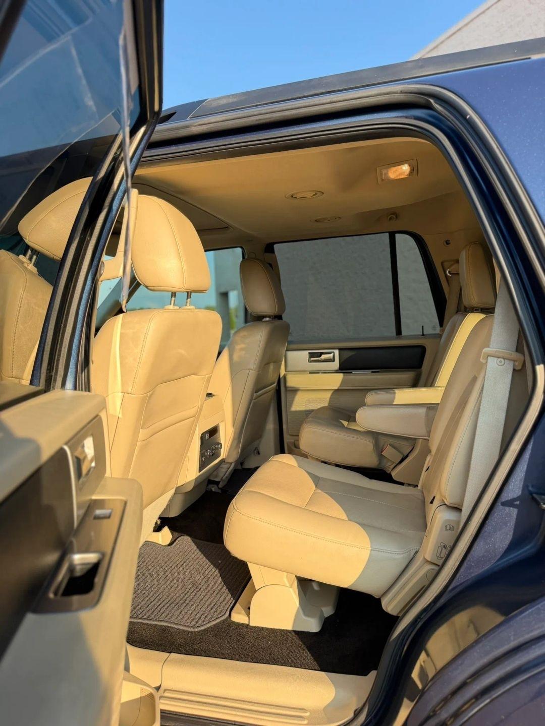 Ford Expedition 2WD 4dr King Ranch 2015