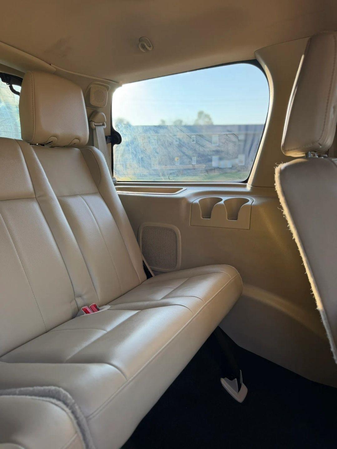 Ford Expedition 2WD 4dr King Ranch 2015