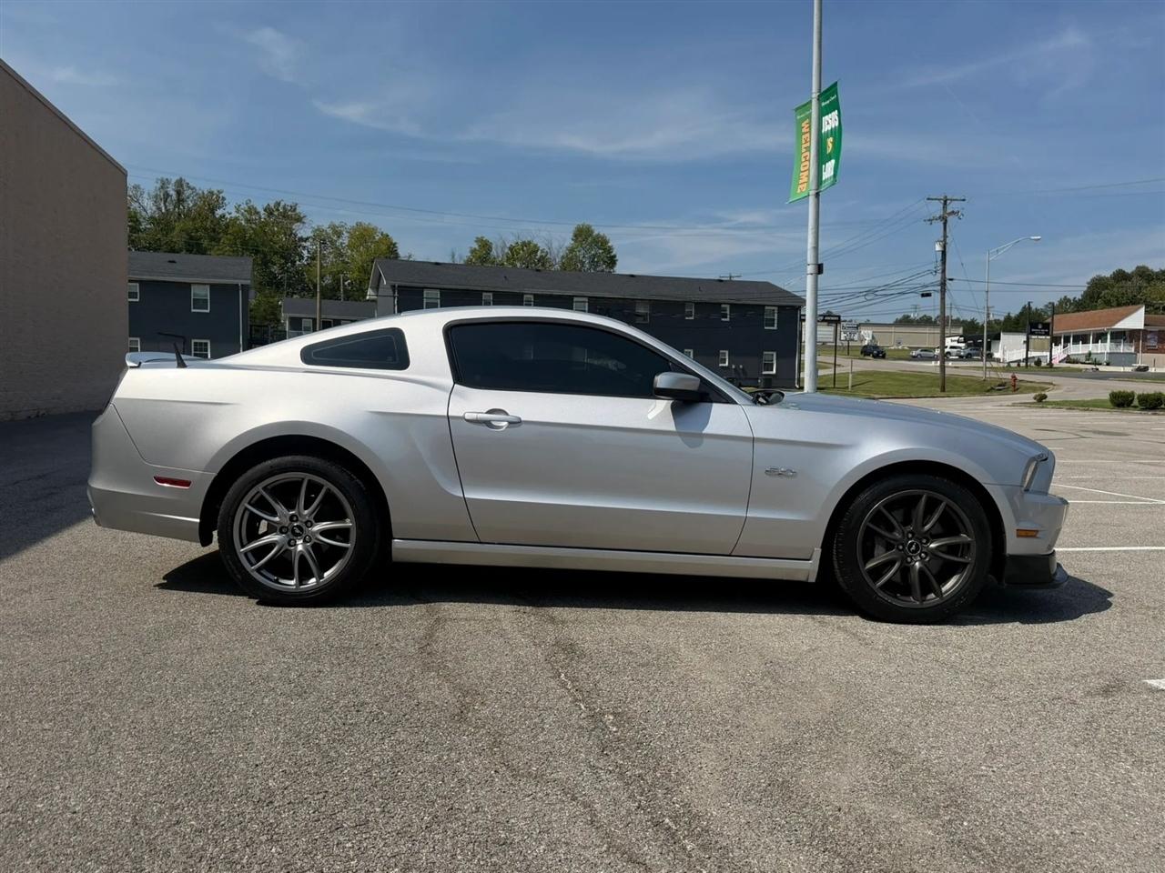 Ford Mustang 2dr Cpe GT 2013