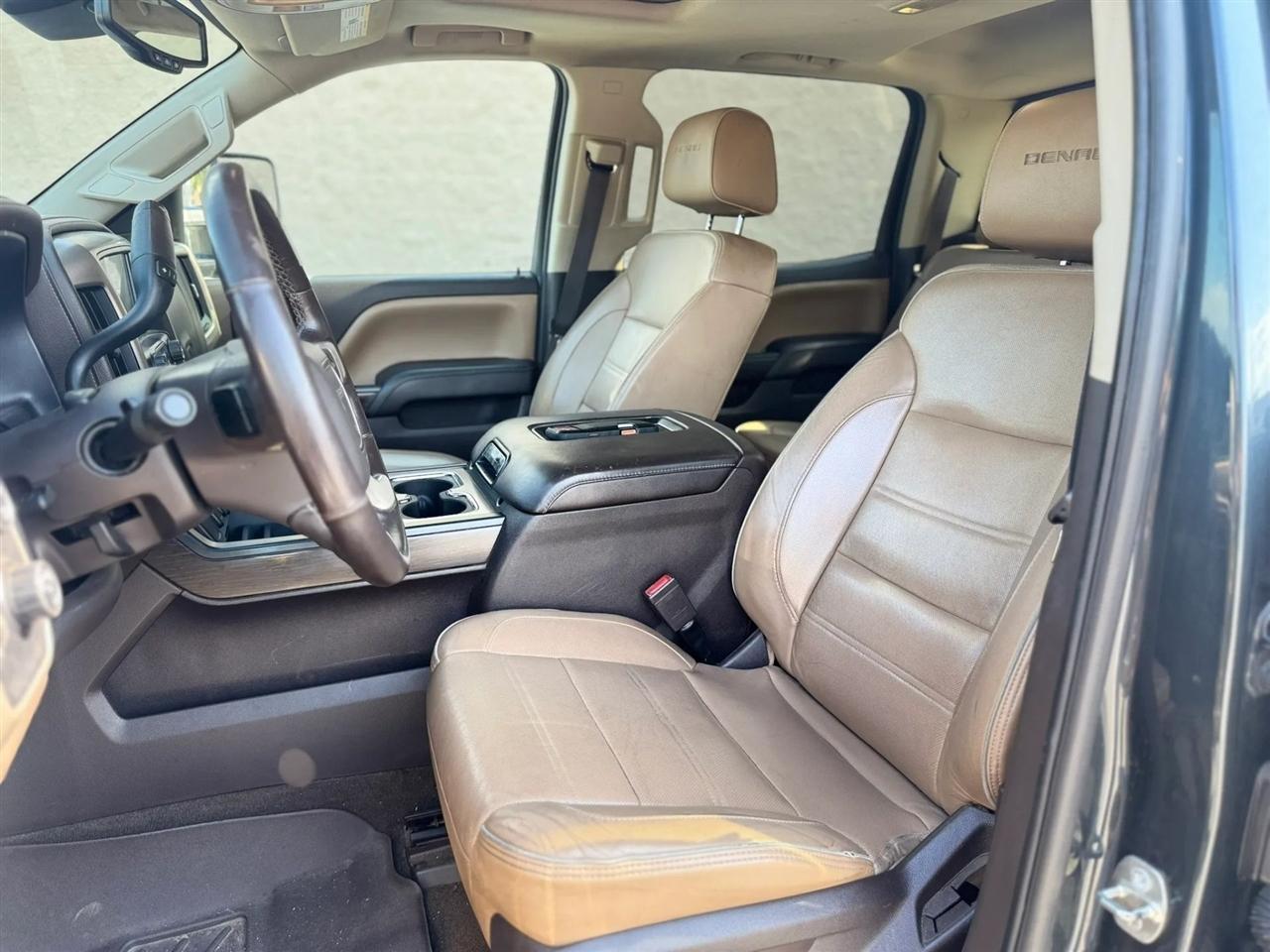 GMC Sierra 1500 4WD Crew Cab 143.5" Denali 2017