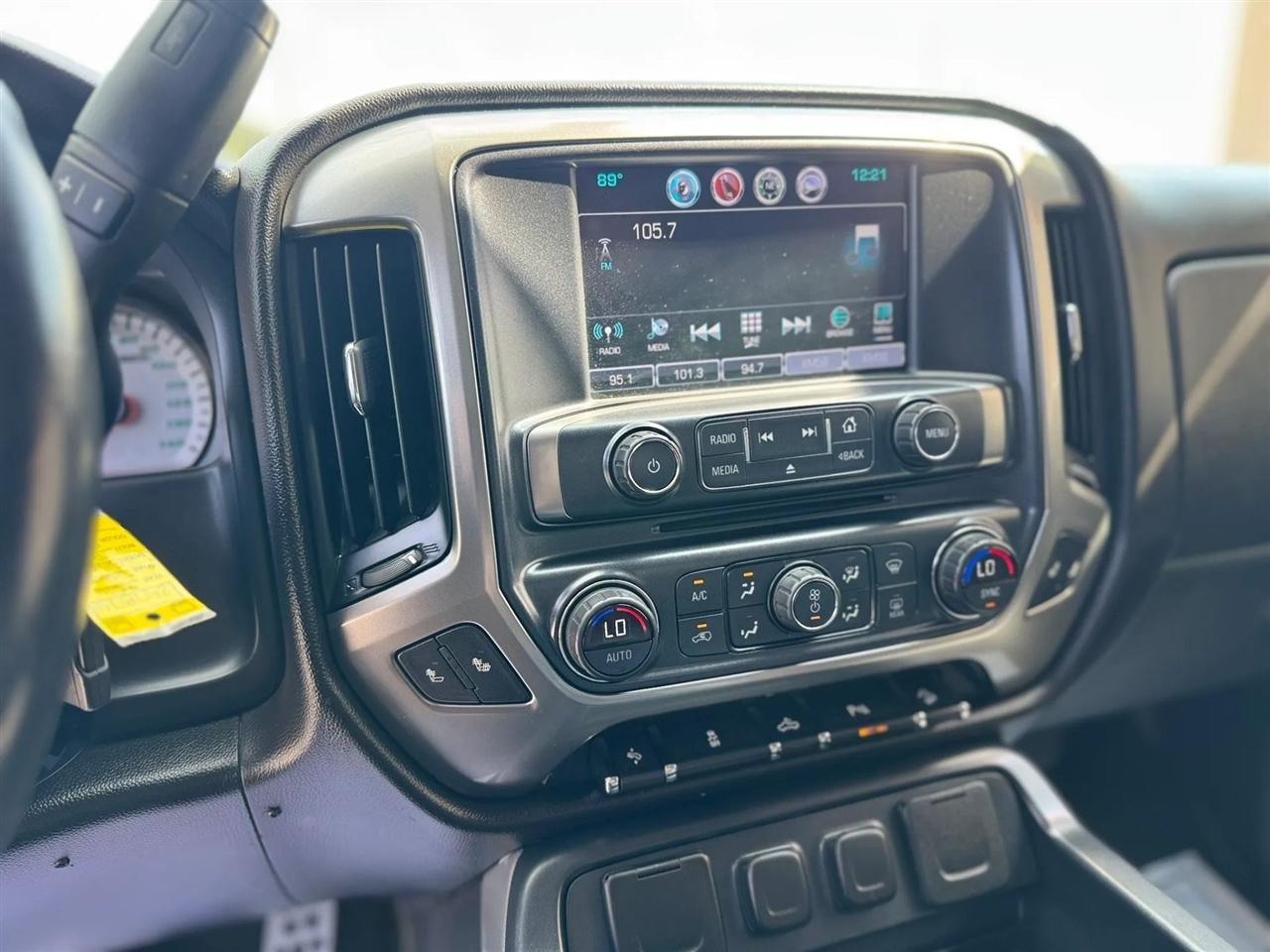 Chevrolet Silverado 1500 4WD Crew Cab 143.5" LT w/2LT 2016