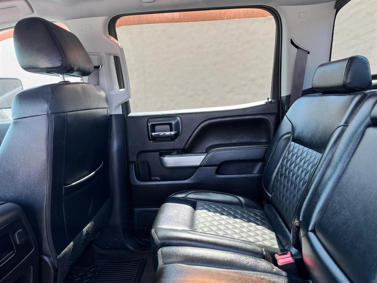 Chevrolet Silverado 1500 4WD Crew Cab 143.5" LT w/2LT 2016