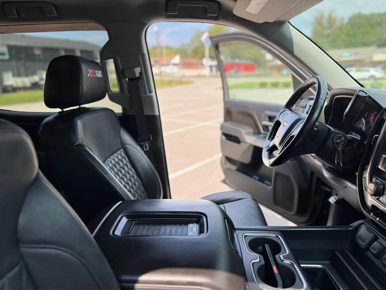 Chevrolet Silverado 1500 4WD Crew Cab 143.5" LT w/2LT 2016
