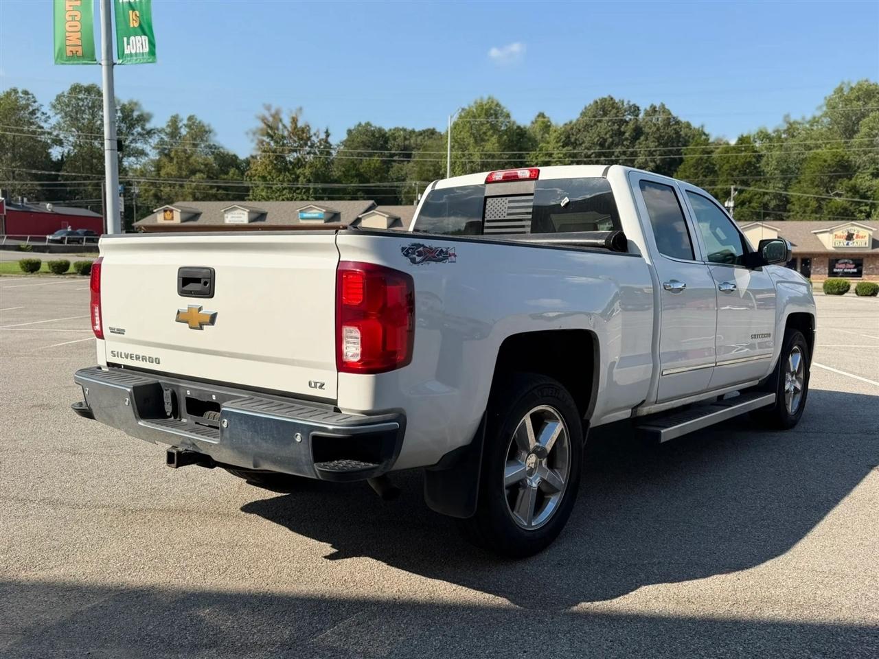 Chevrolet Silverado 1500 4WD Double Cab 143.5" LTZ w/1LZ 2017